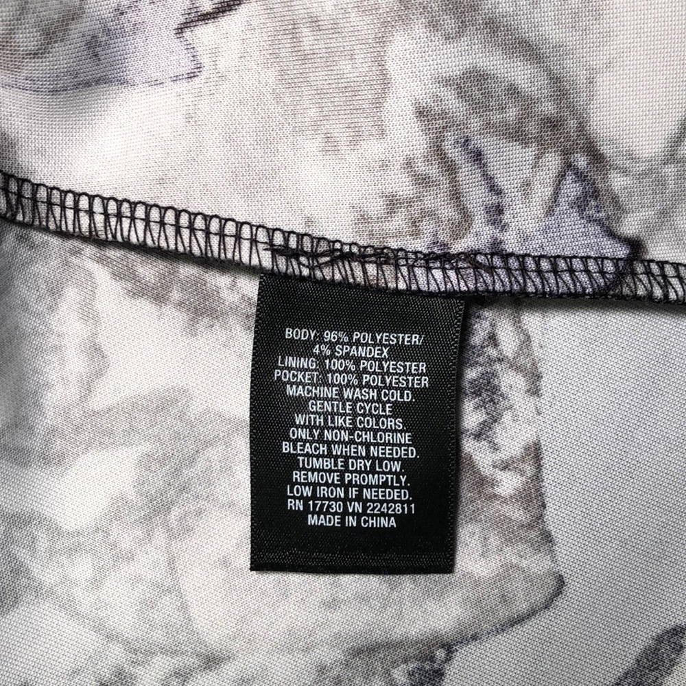 Sleeveless Knee-Length Dress - Picture 5 of 5